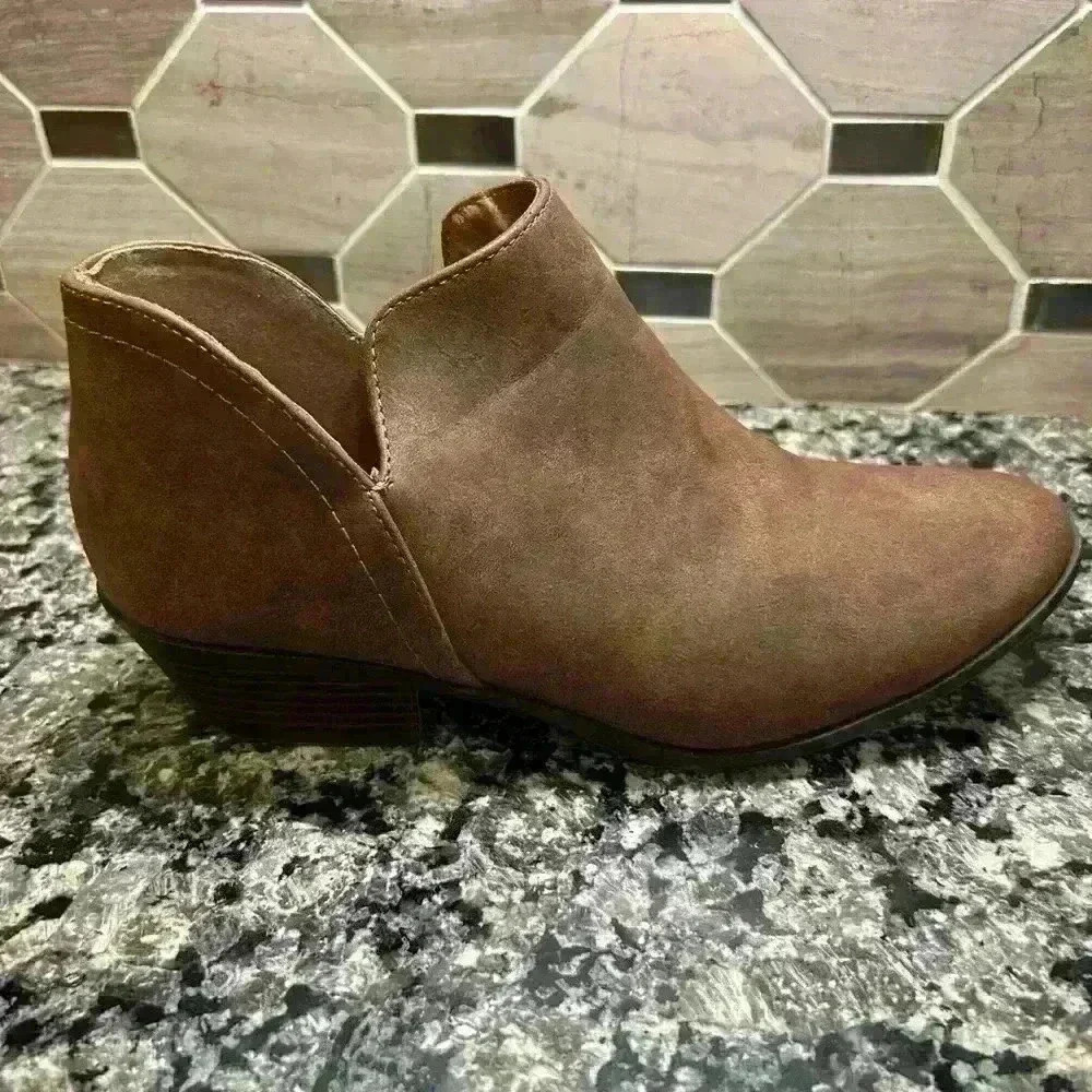 Unr8ed Brown Angle Women’s Boots Size 8.5 GREAT CONDITIONS! - Picture 2 of 13